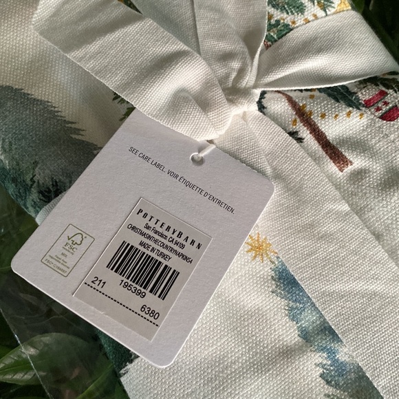 Potter Barn Rustic Charm Christmas In The Country Cotton Napkins -Set Of 4 - Picture 15 of 16